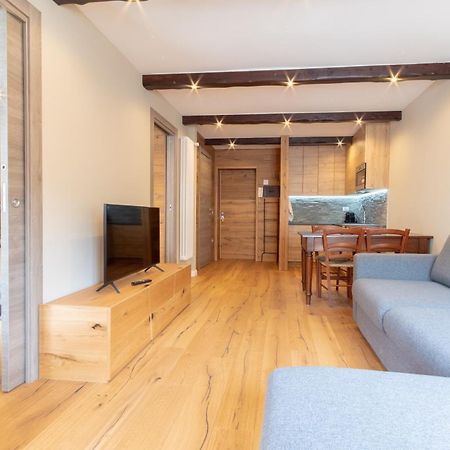 Bilocale Vicino Al Cretaz Con Posto Auto - As28 Apartment เบรยล์-แชร์วิเนีย ภายนอก รูปภาพ